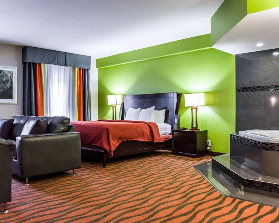 Quality Suites Fort Myers Airport I-75 Экстерьер фото