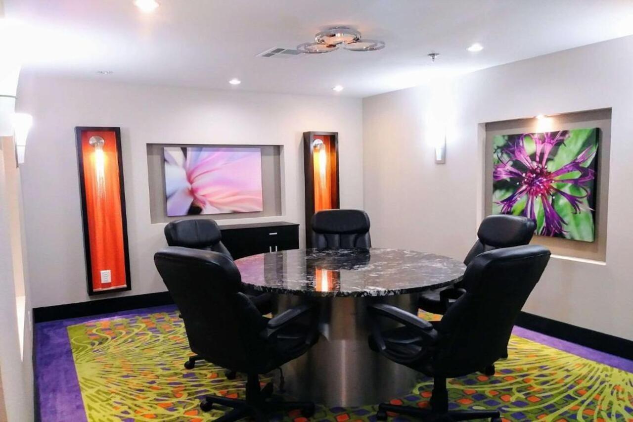 Quality Suites Fort Myers Airport I-75 Экстерьер фото