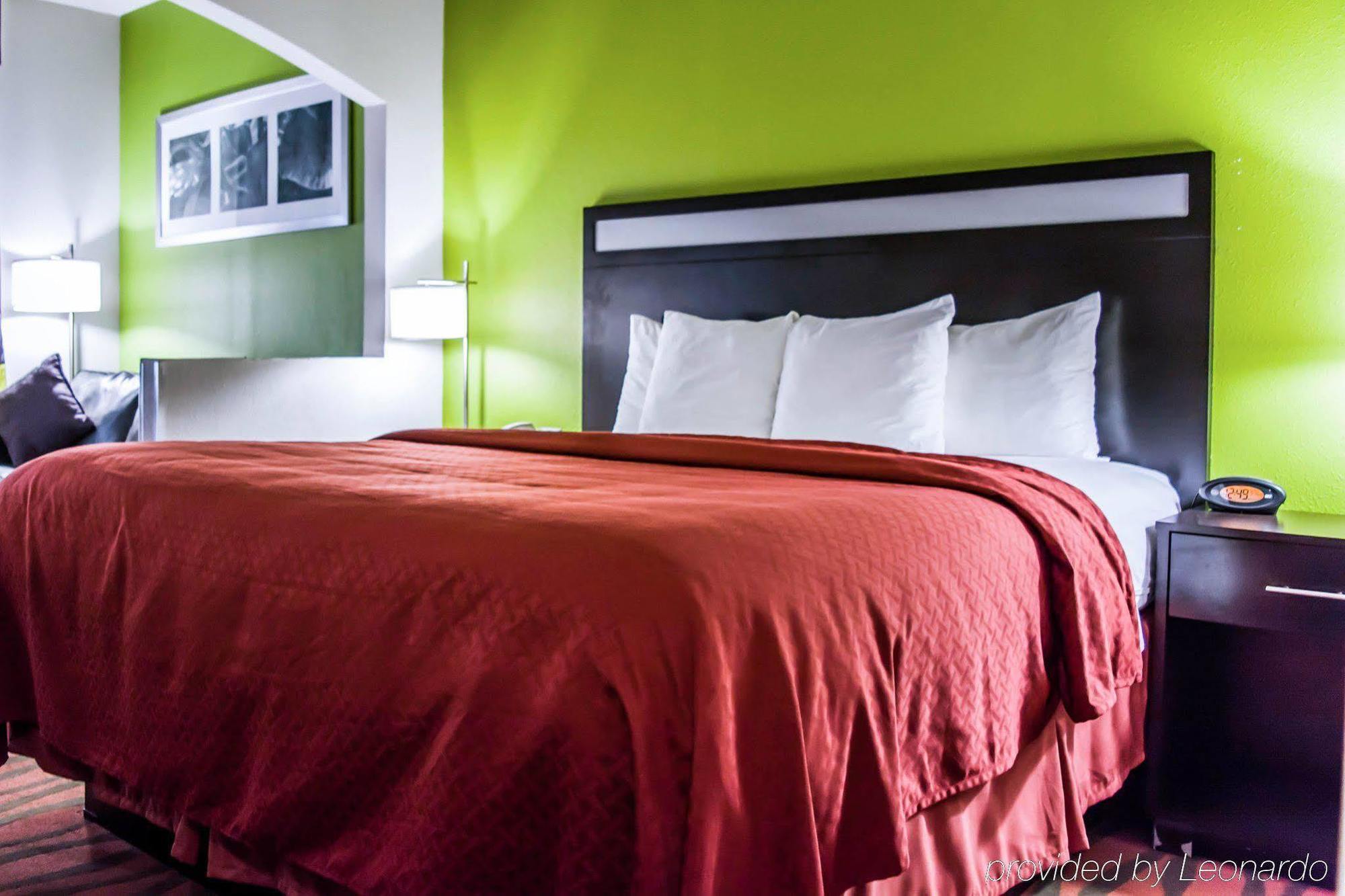 Quality Suites Fort Myers Airport I-75 Экстерьер фото
