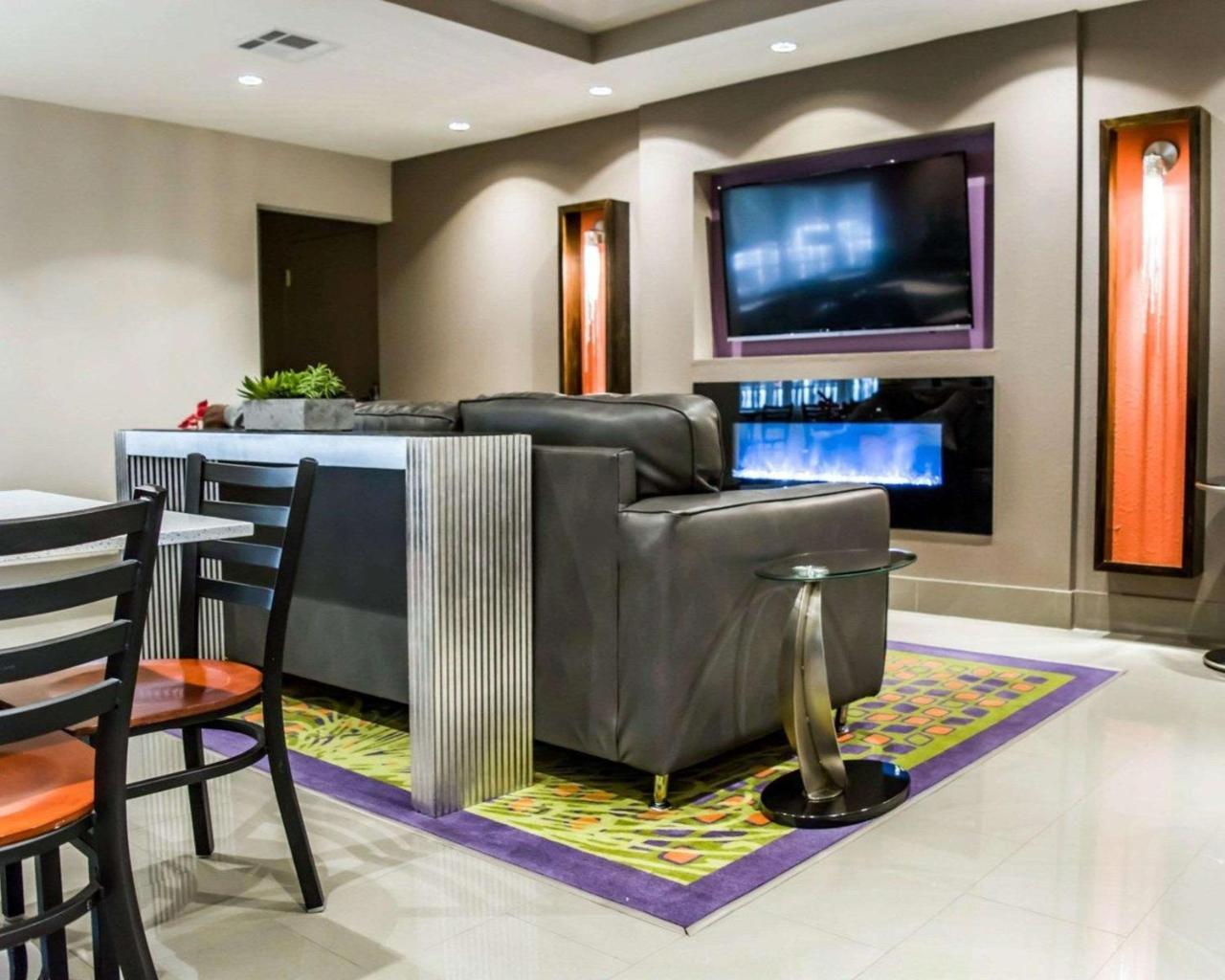 Quality Suites Fort Myers Airport I-75 Экстерьер фото